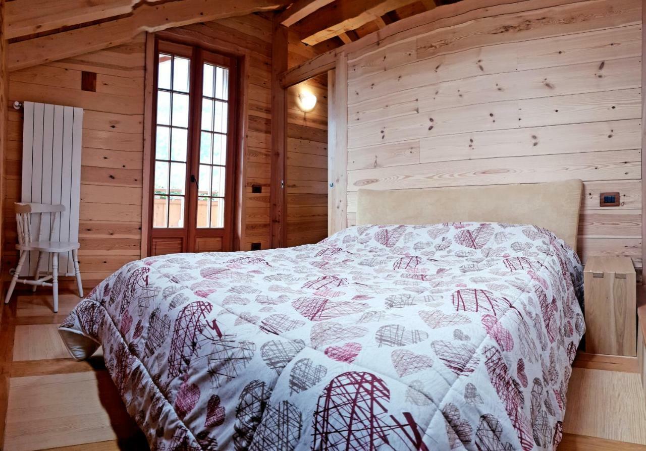 바르조 Casa Vacanza In Tipico Chalet Di Montagna 빌라 외부 사진
